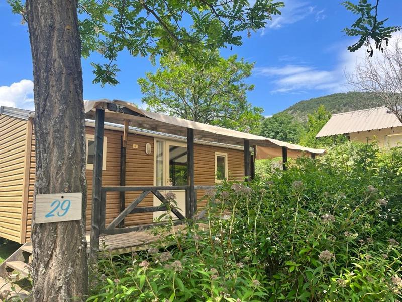 Village De Chalets Et Camping La Pierre De L'Aigle La Bréole Εξωτερικό φωτογραφία